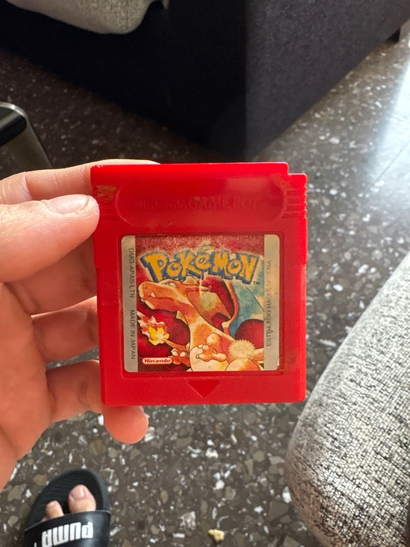 Game Boy Color Amarilla + Pokémon Rojo afbeelding 2