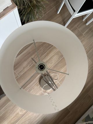 Lámpara de pie moderna metal