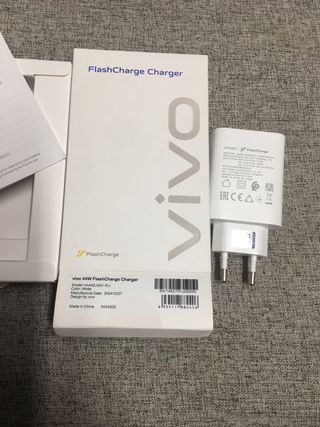 Cargador Vivo FlashCharge 44W Blanco