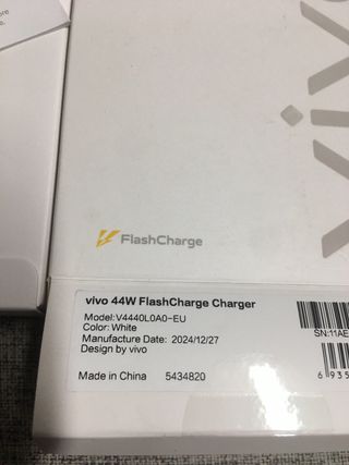 Cargador Vivo FlashCharge 44W Blanco