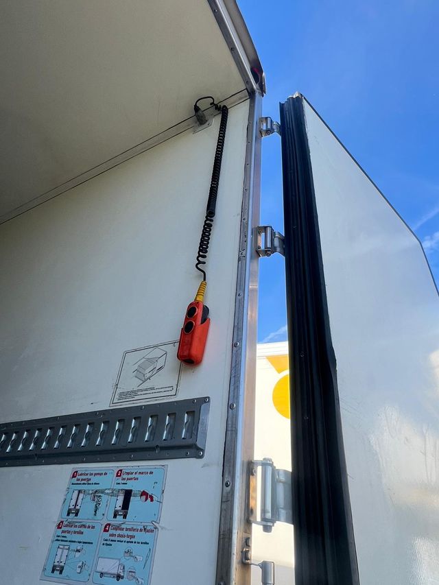 IVECO EUROCARGO 180E250 2016 BITEMPERATURA