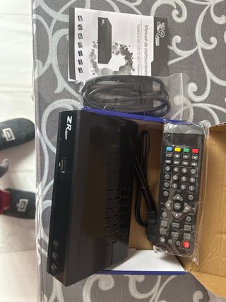 ZR GOOD Receptor Digital Full HD DVB-T2 HEVC
