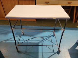 MESA AUXILIAR DE CARRITO