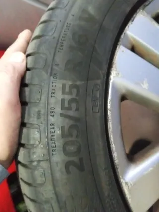 2 Llantas con neumáticos nuevos continental foto