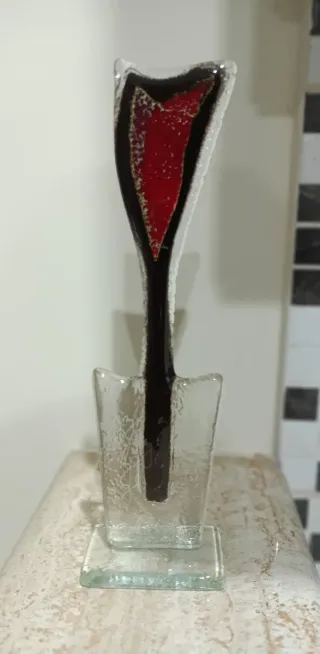 Scultura Tulipano in vetro di Maciej Habrat