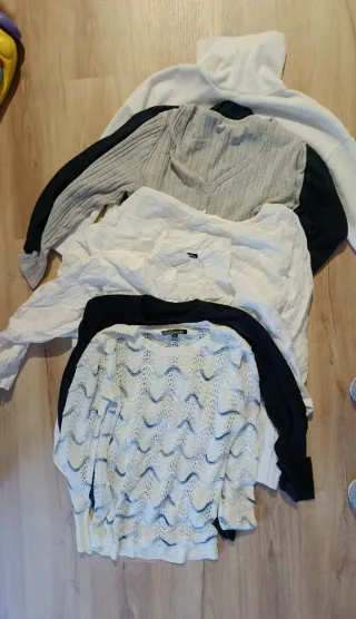 Conjunto de jerseys y blusas