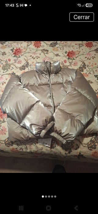 Cazadora plumífero beige/plateado