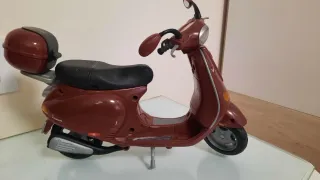 Moto Vespa Barbie MyScene