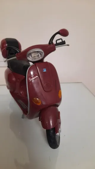Moto Vespa Barbie MyScene