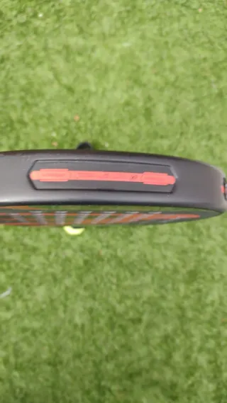 Pala Pádel Vertex 04 2024 Juan Tello