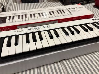 Teclado MIDI iRig Keys 37