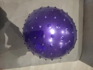 Pelota Pilates Morada con Púas, 45cm
