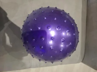 Pelota Pilates Morada con Púas, 45cm