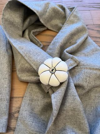 Set cappello e sciarpa grigio donna