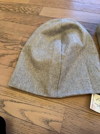 Set cappello e sciarpa grigio donna