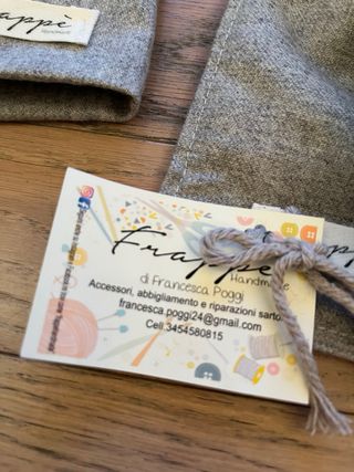 Set cappello e sciarpa grigio donna