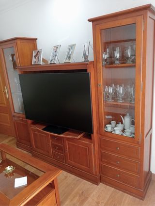 Mueble salón y mesa auxiliar madera