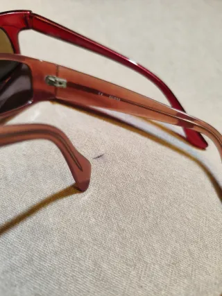 Gafas de Sol Guess Rojas y marrones