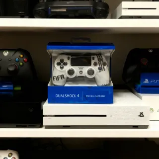 MANDOS A ESTRENAR Y SEMI NUEVOS  PLAYSTATION- XBOX