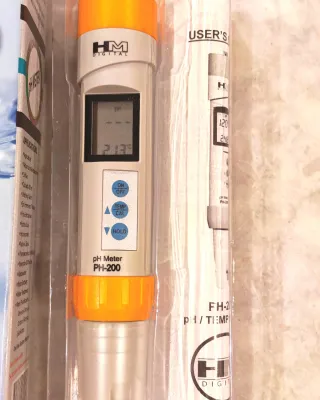 Medidor pH/Temperatura HM Digital PH-200