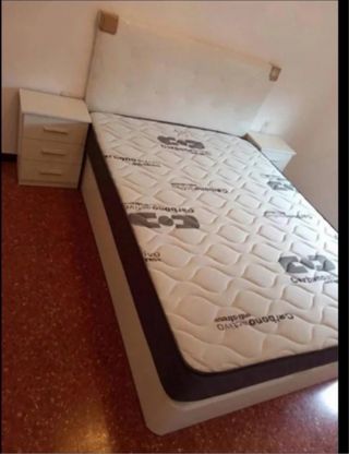 Liquidación:canapés y colchones armarios y sofas?