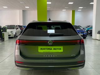 Volkswagen Passat Business 1.5 ETSI 150CV DSG MHEV