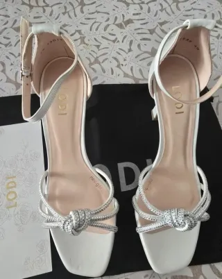 Sandalias LODI tacón blancas talla 40