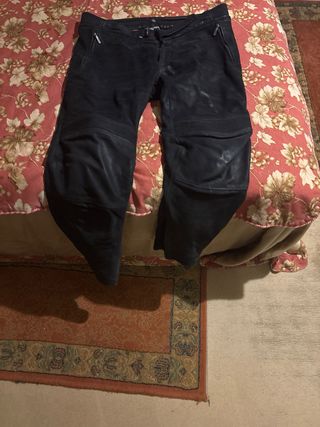 Pantalón de moto BMW y pantalon de goretex 48-50