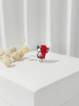 Charm Pandora Perro con Gorro Rojo