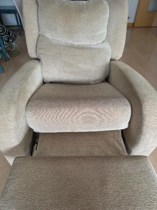 2 Sillones Reclinables Tela beige con forros gris