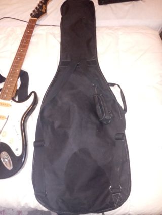 Guitarra Eléctrica Sonora + Amp + Estuche