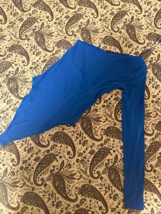 Body asimétrico ZARA azul eléctrico Talla L