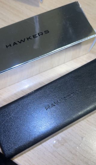 ESTUCHE LIMPIADOR GAFAS SOL O VER - HAWKERS