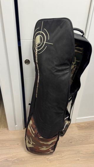 Tabla Wakeboard RONIX con Fijaciones RONIX Y FUNDA