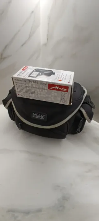 Olympus E-330 + Lentes + Flash Metz