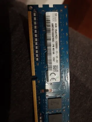 SK Hynix 4GB PC3-12800U DDR3 RAM