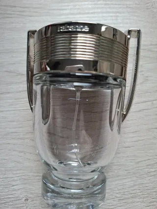 Frasco perfume Invictus vacío hombre