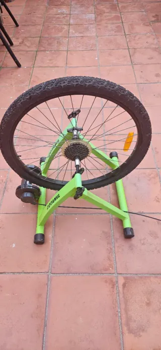 Rodillo de entrenamiento para bicicleta