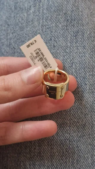 Anillo Michael Kors Dorado Talla 5