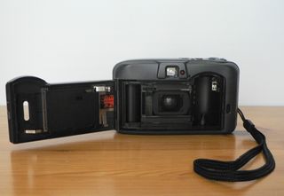 Cámara Nikon Zoom 210 AF Analógica