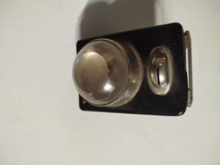 Linterna antigua negra