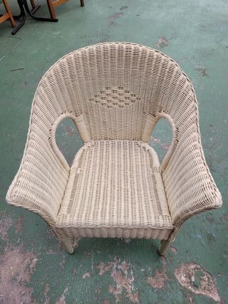 CONJUNTO DE MUEBLES MIMBRE Y RATTAN