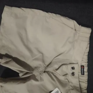 Pantalón corto niño Mountain beige nuevo T-14 años