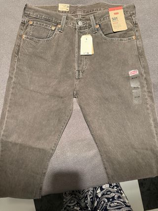 Pantalón Levis 501 Hombre Talla 32x32 sin estrenar