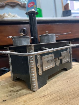 Cocina de juguete antigua