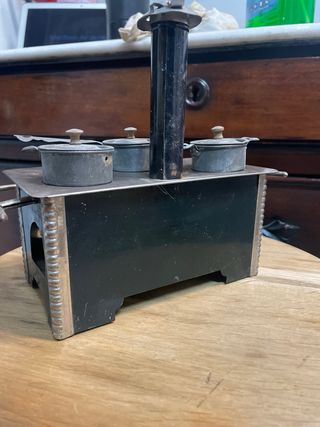 Cocina de juguete antigua