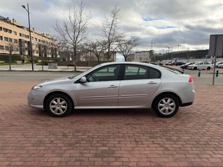 Renault Laguna 2.0 GASOLINA 140 CV 5 PUERTAS