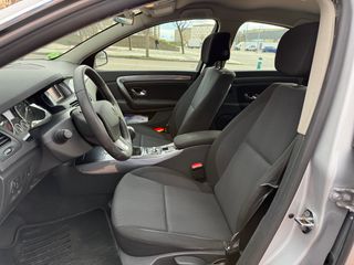 Renault Laguna 2.0 GASOLINA 140 CV 5 PUERTAS