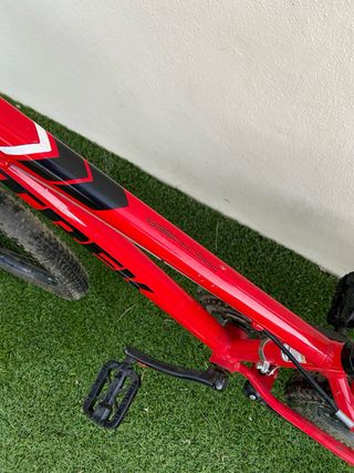 Bicicleta Infantil Trek Precaliber 24 8-speed Roja