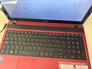 Portátil Acer Rojo